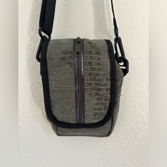 Stussy World Tour CrossBody Bag - Picture 1 of 8